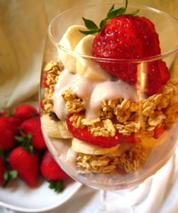 Berry Breakfast Parfaits | PETA