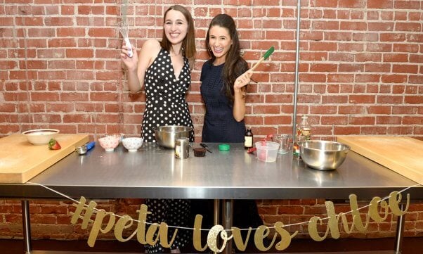 Chloe Coscarelli cooking demo with Harley Quinn Smith