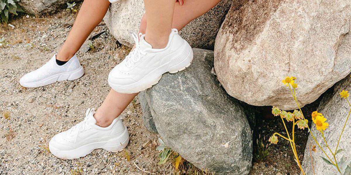 therapy busta sneakers all white