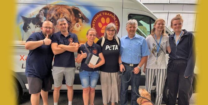 Members of Ark receiving award from PETA Germany