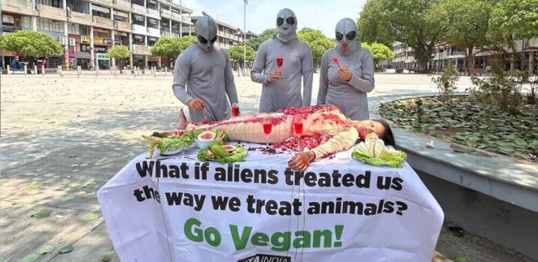 ‘Aliens’ Feast on ‘Human Flesh’ in PETA India’s Pro-Vegan Display