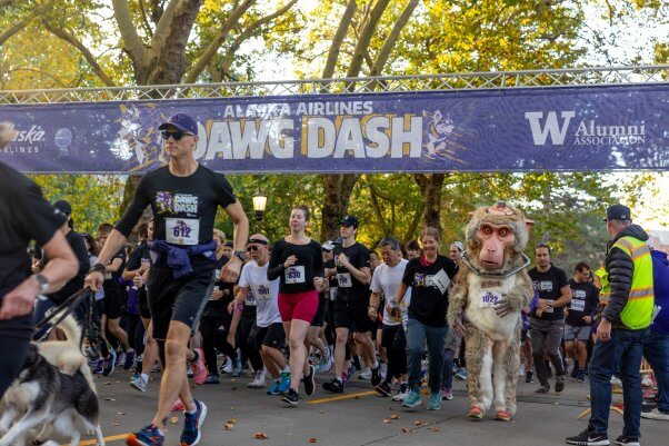 Photo of runners at the Alaska Airlines Dawg Dash