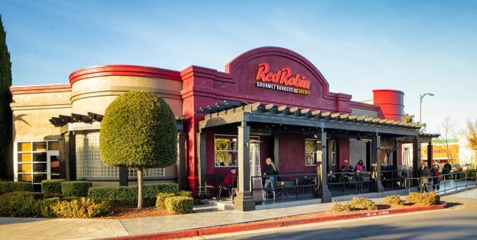 red robin restaurant with vegan options