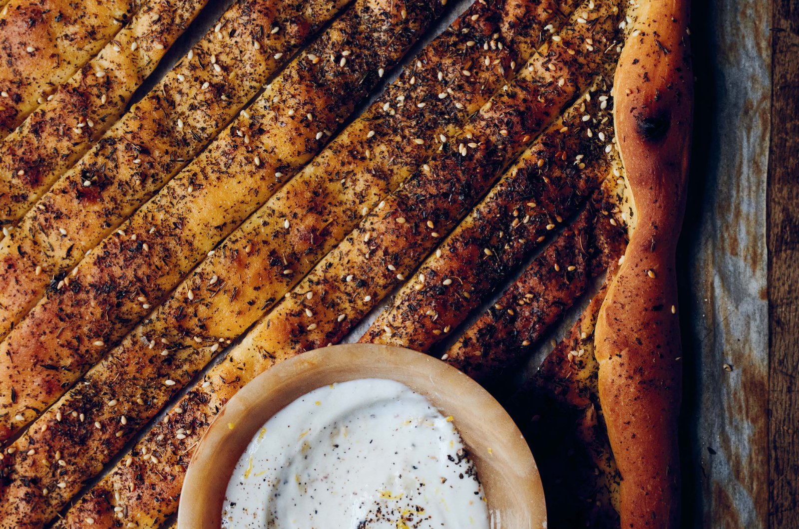 Pamela Anderson’s Za’atar Bread With Labneh Dip